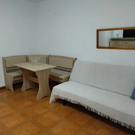 One Bedroom With Pool, 100 Meters From The Beach * 拉克鲁斯